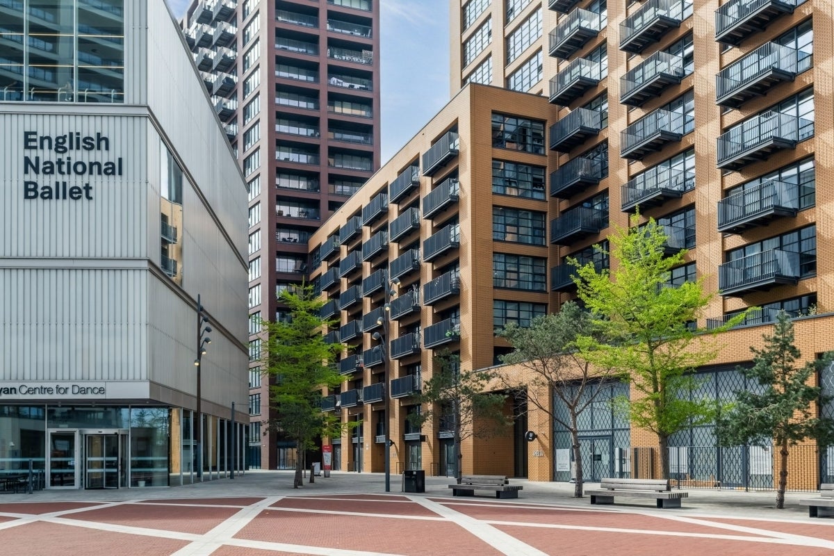 Flat Lyell Street in Greater London