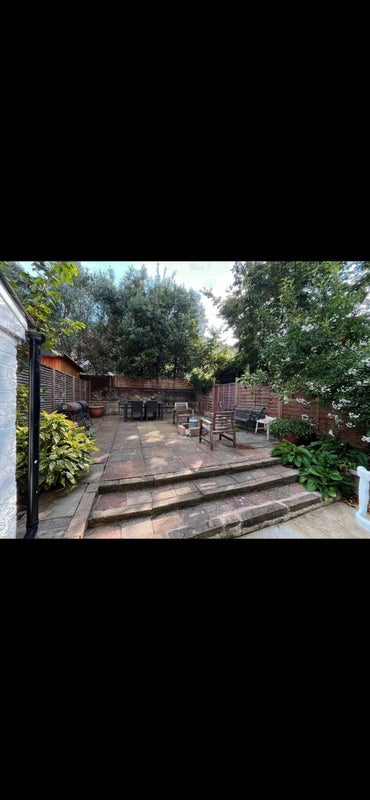 Room Chelverton Road in Greater London