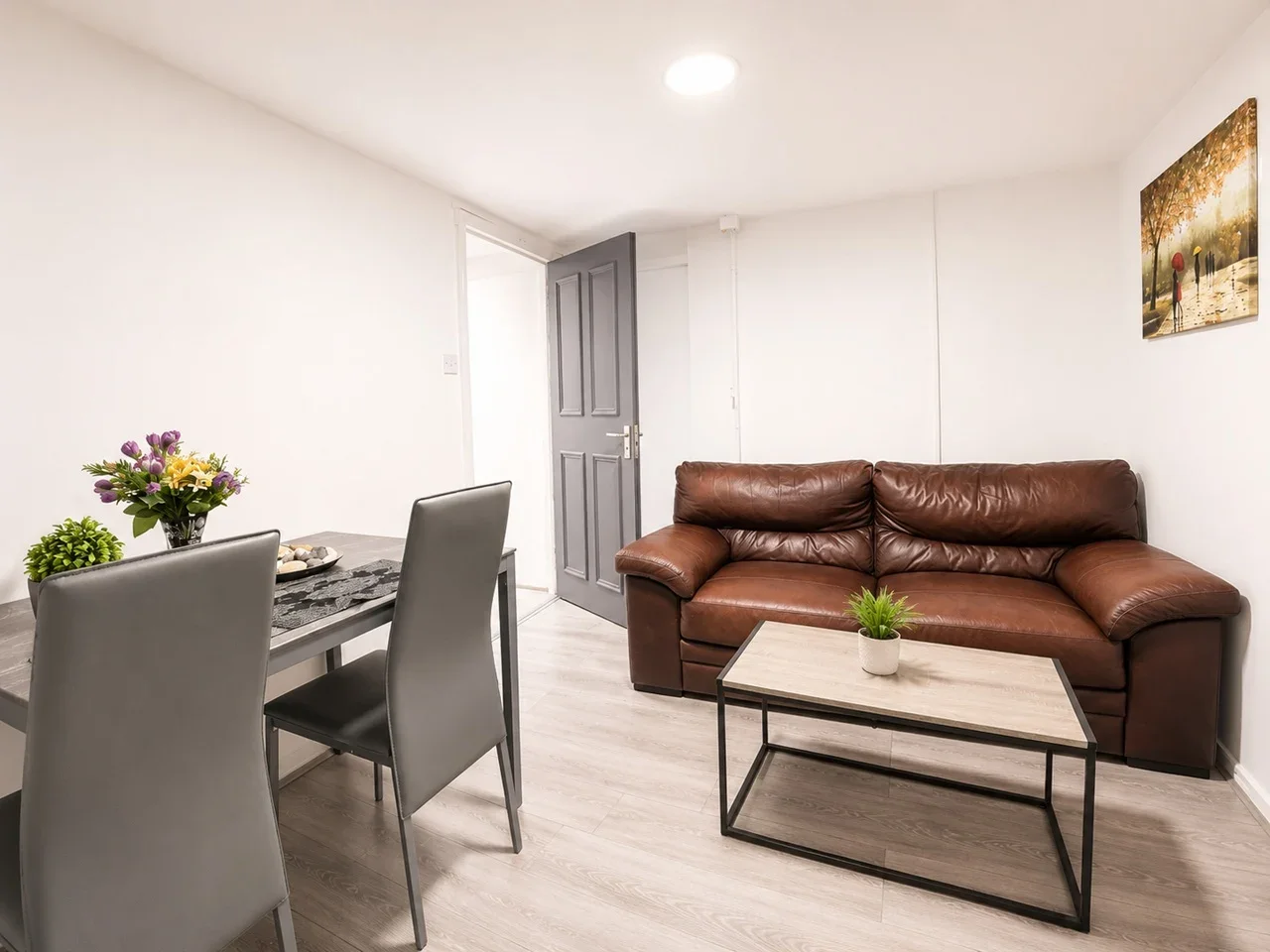 Room Berriman Road in Greater London