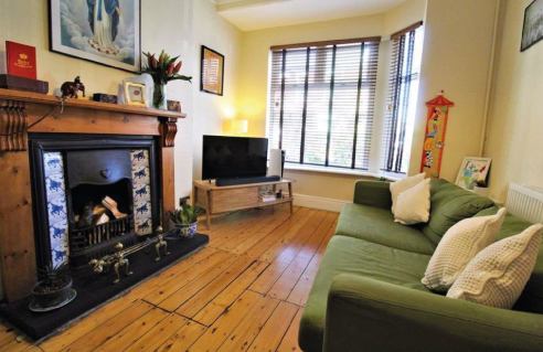 Room Carrill Grove East in Manchester