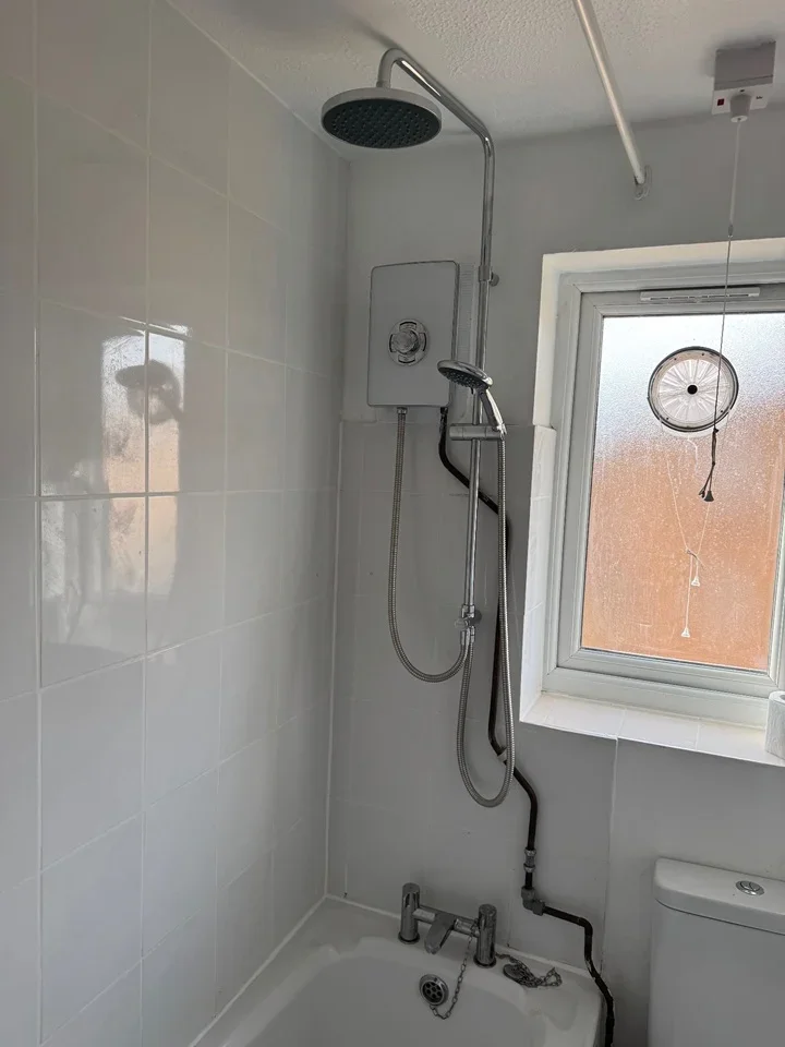 Flat Streamside Close in Greater London