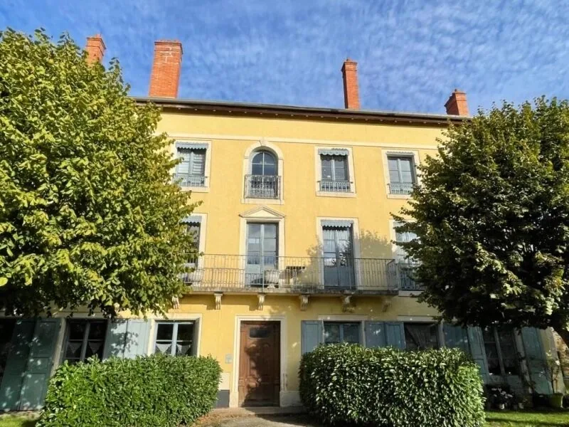Flat Avenue de Ruessium in Saint-Paulien