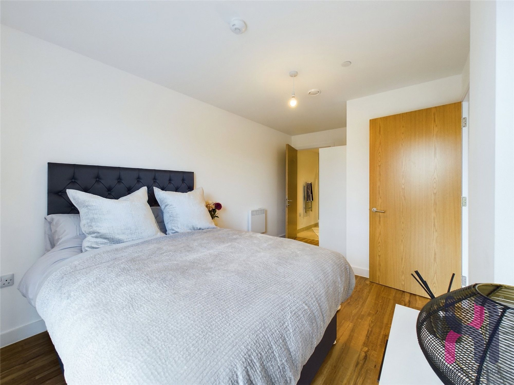 Flat Pomona Strand in Trafford
