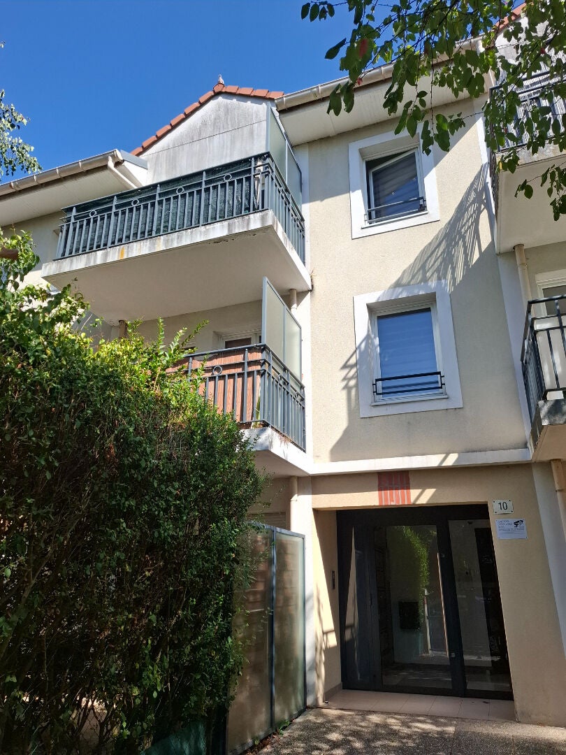 Appartement Rue Jean de La Fontaine à Chennevières-sur-Marne
