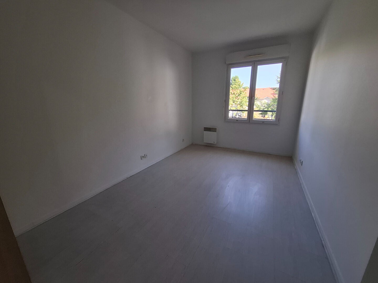 Appartement Rue Jean de La Fontaine à Chennevières-sur-Marne