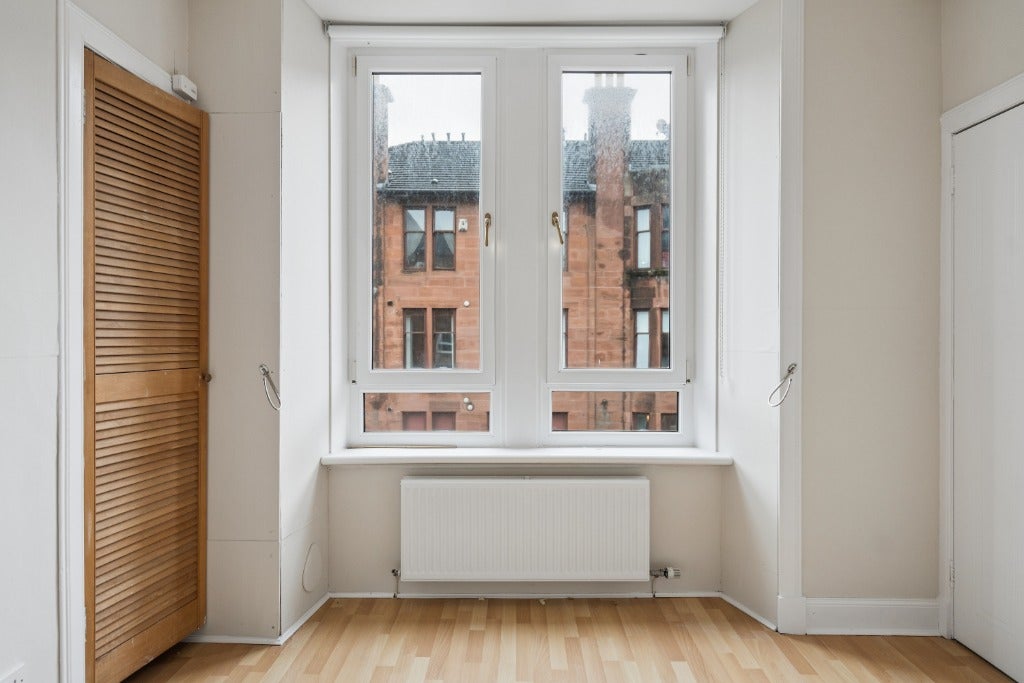 Flat Exeter Drive in Glasgow
