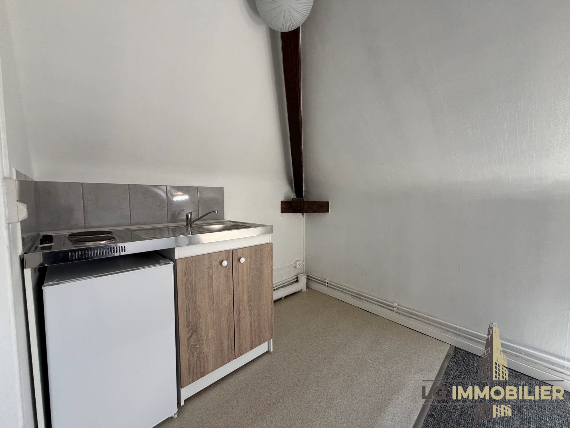 Flat Rue Henriville in Beaucourt-sur-l'Hallue