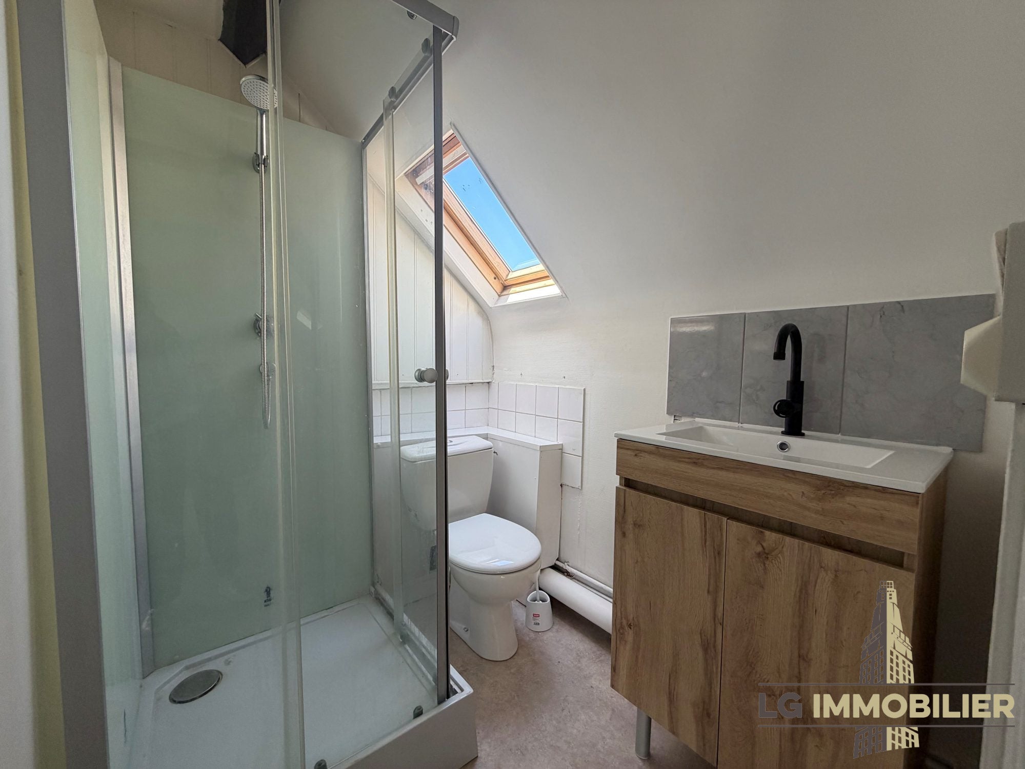 Flat Rue Henriville in Beaucourt-sur-l'Hallue