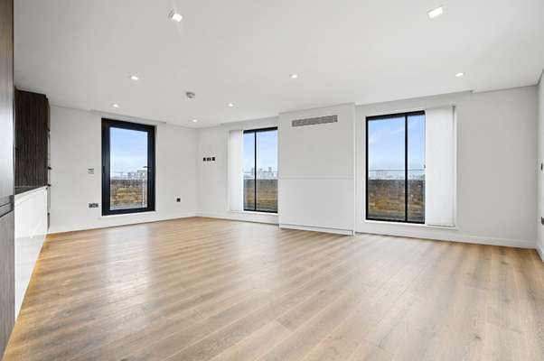 Flat Paddenswick Road in Greater London