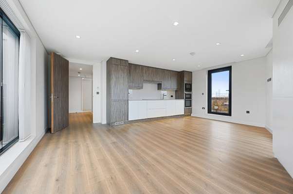 Flat Paddenswick Road in Greater London