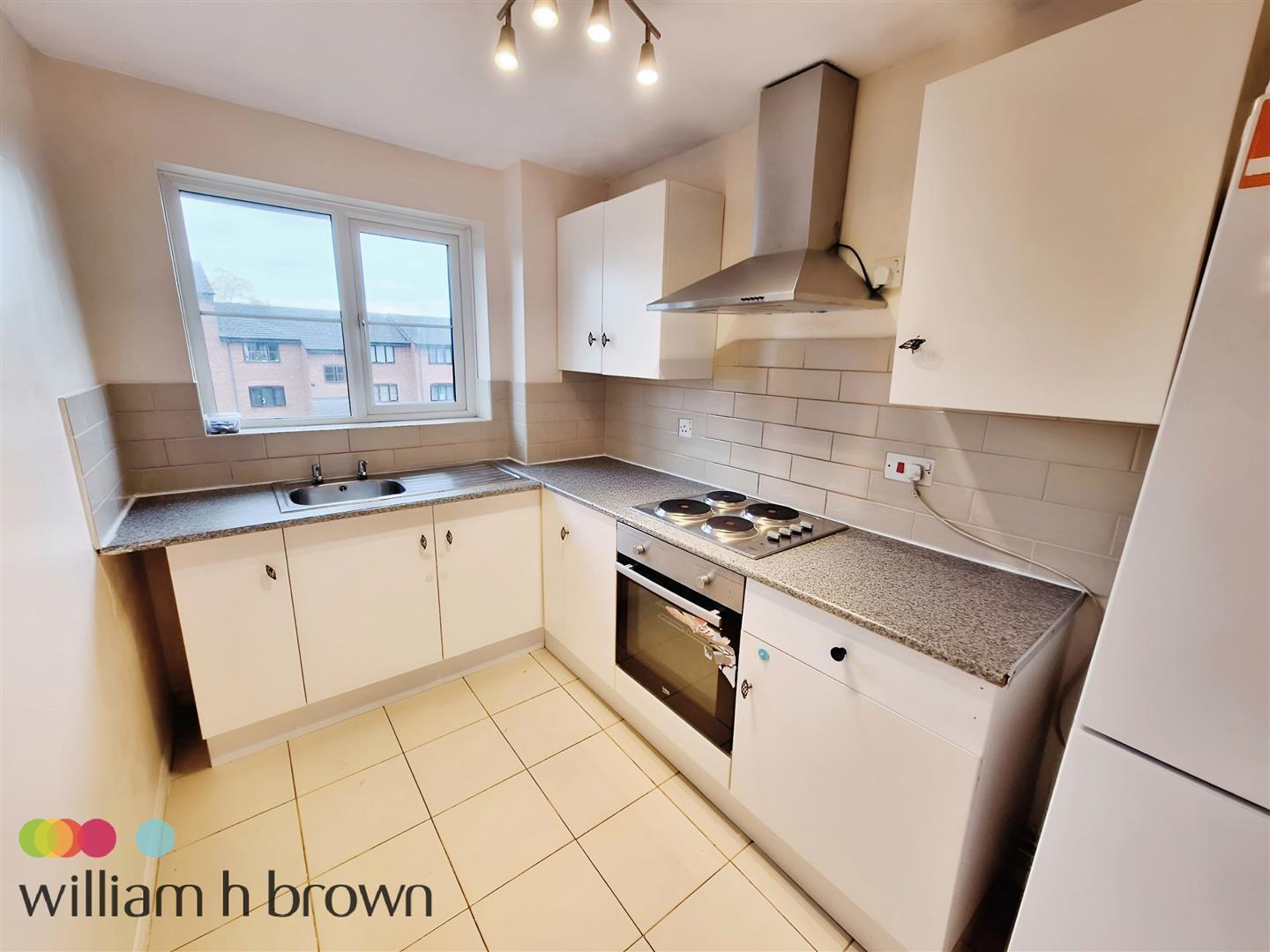 Flat Wyvern House in Grays