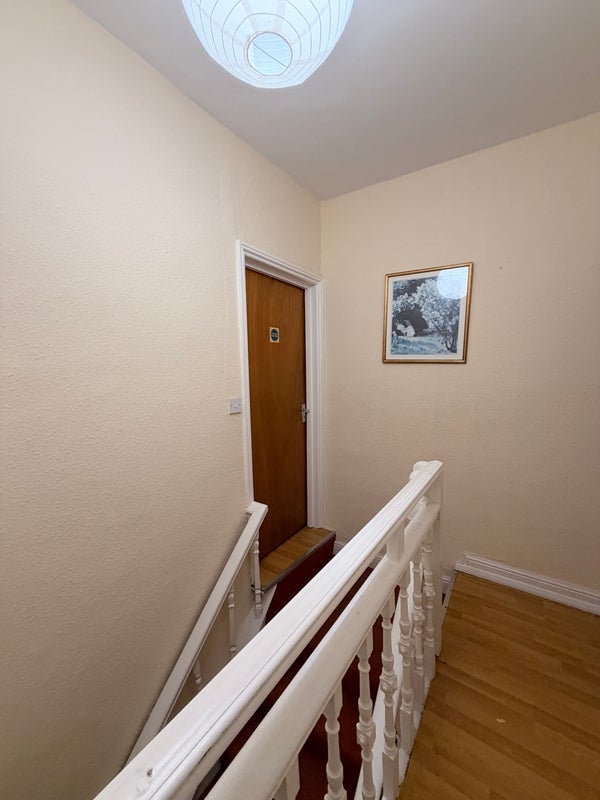 Room Rhymney Terrace in Cardiff
