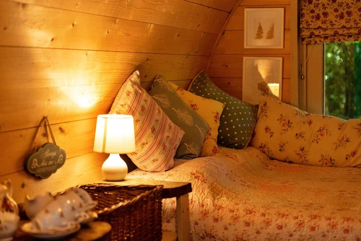 Room Copnor Close in Basingstoke and Deane