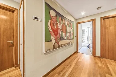 Flat Queenstown Road in Greater London