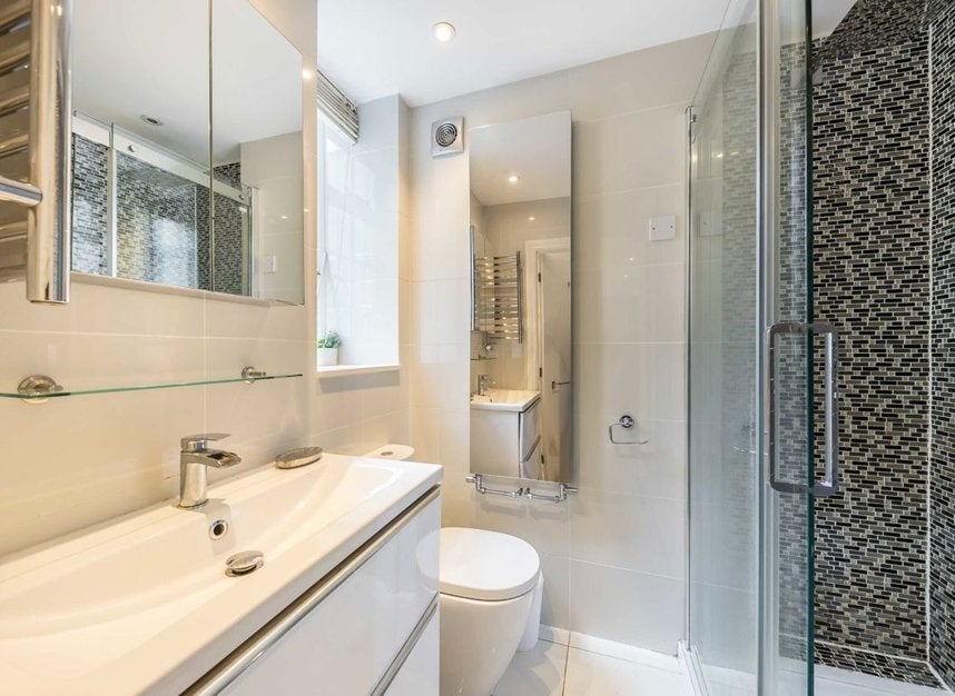 Flat Queen Square in Greater London