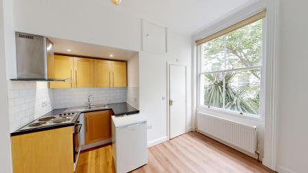 Flat Powis Road in Brighton
