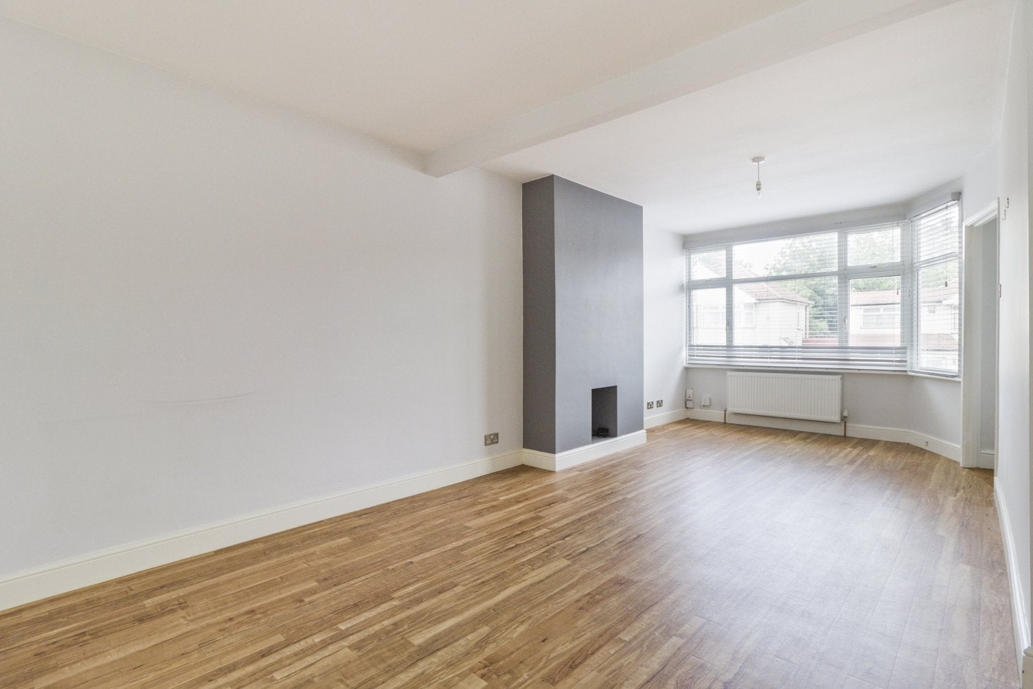 House Holmsdale Grove in Greater London