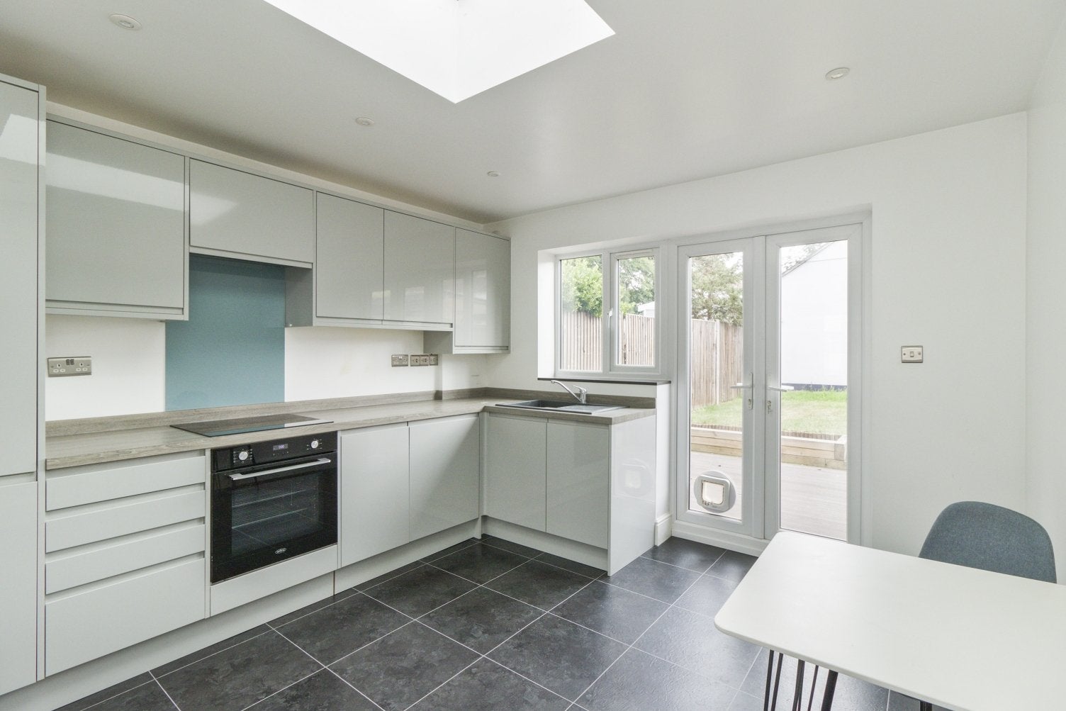 House Holmsdale Grove in Greater London