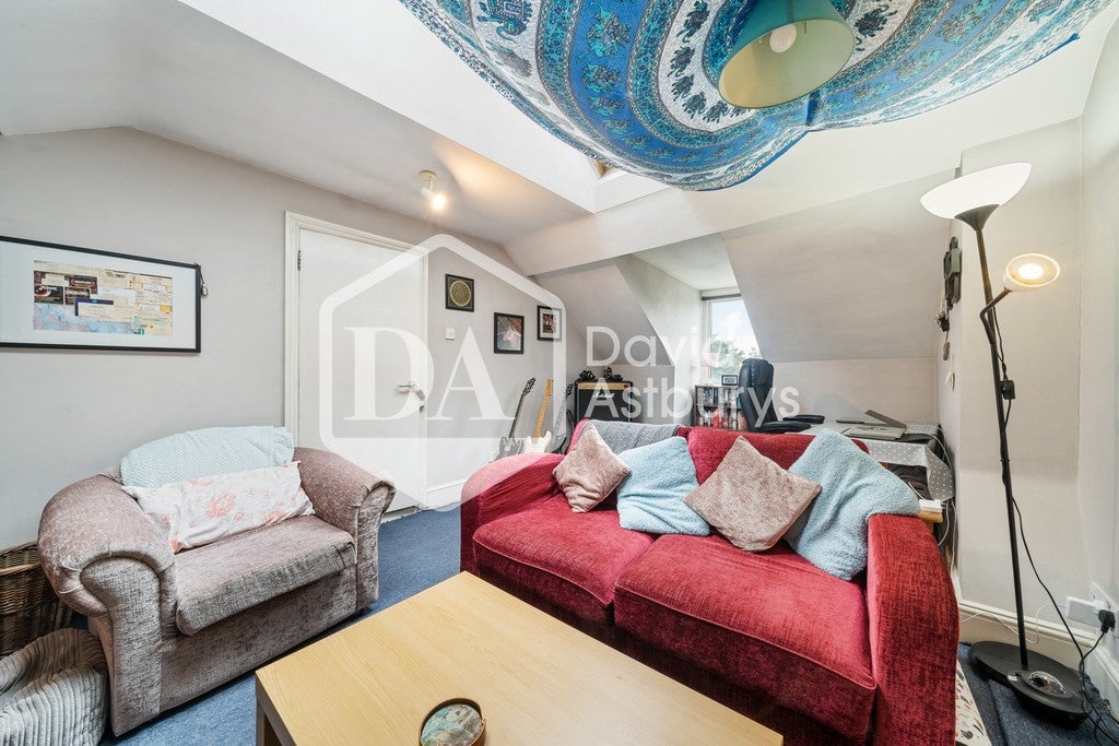 Flat Camden Road in Greater London