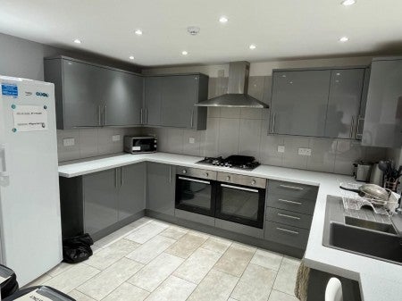 Flat Cambrian Grove in Gravesham