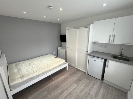 Flat Cambrian Grove in Gravesham