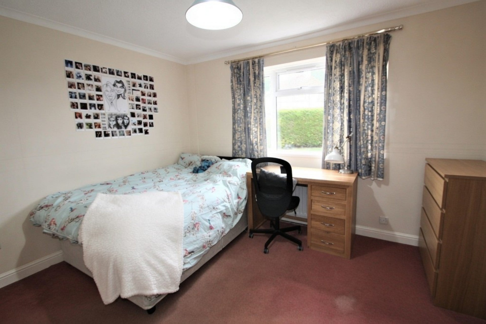 Room Beechtree Avenue in Borough of Runnymede