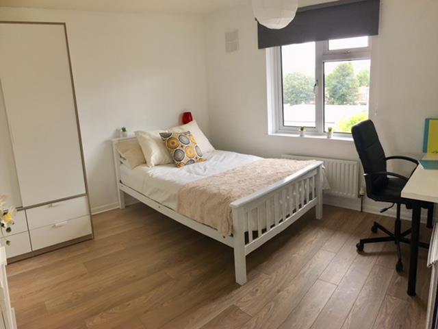 Room Hanover Street in Portsmouth