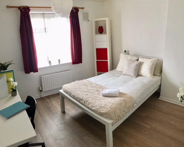 Room Hanover Street in Portsmouth
