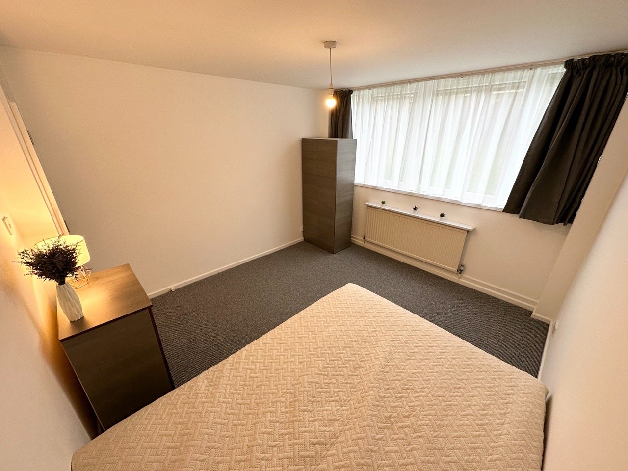 Room Clearwell Drive in City of Westminster