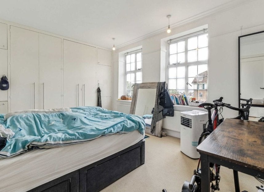Flat Richmond Hill Court in Greater London