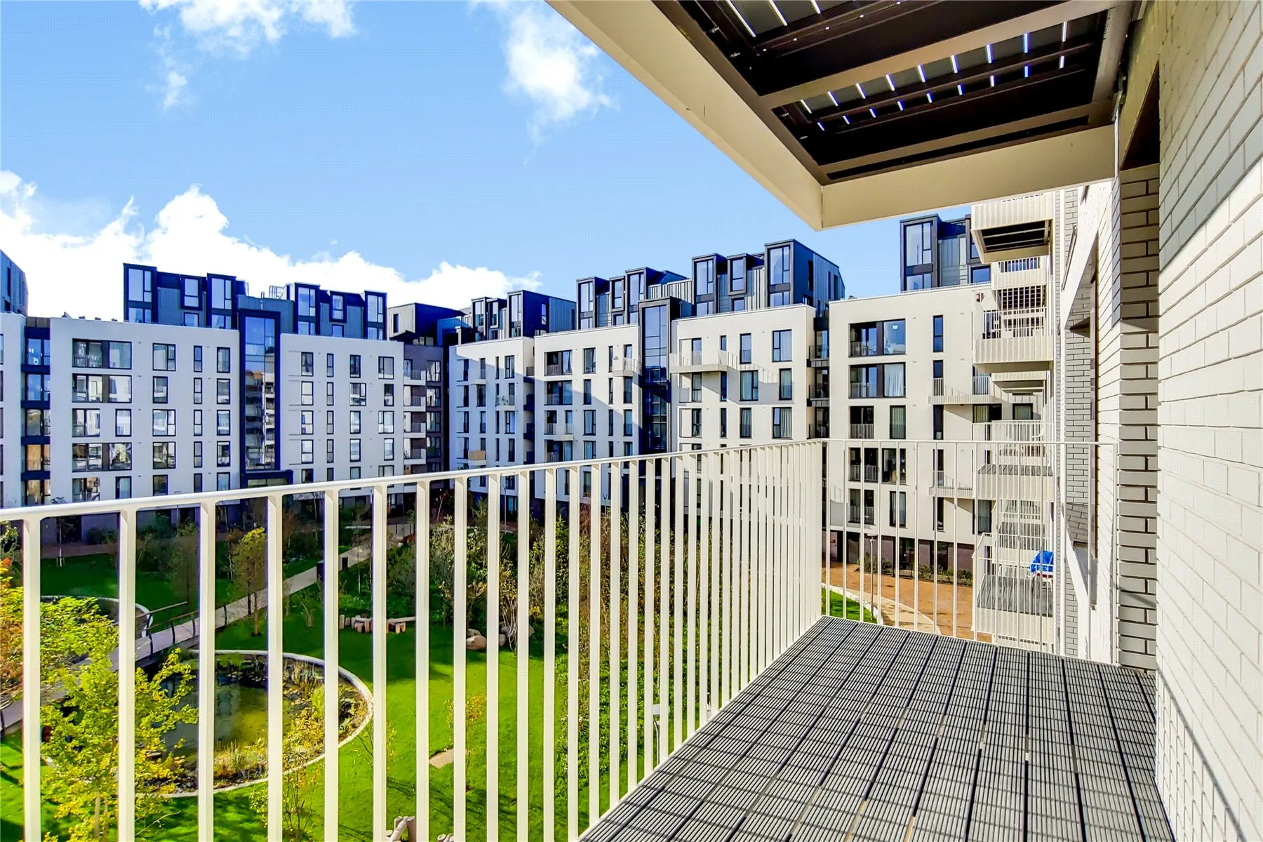 Flat Forrester Way in Greater London