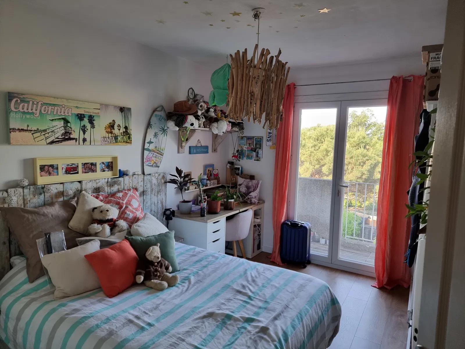 Chambre Avenue du Général Jean Calliès à Fréjus