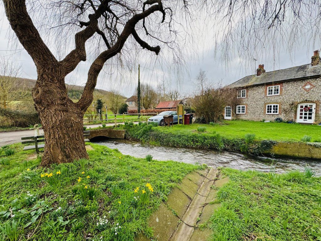 House Salterns Way in Chichester