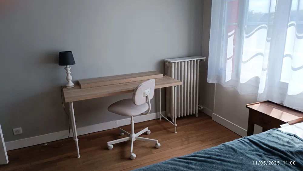 Room Rue de la Pâture in Carrières-sur-Seine