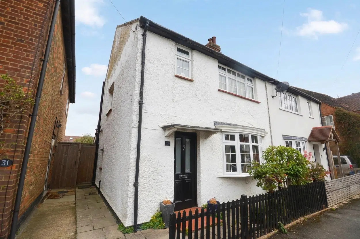 House Horseshoe Crescent in Beaconsfield