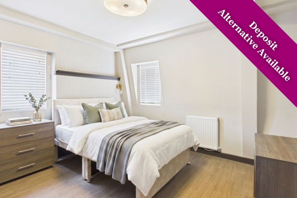 Room Clarence Street in Gloucester