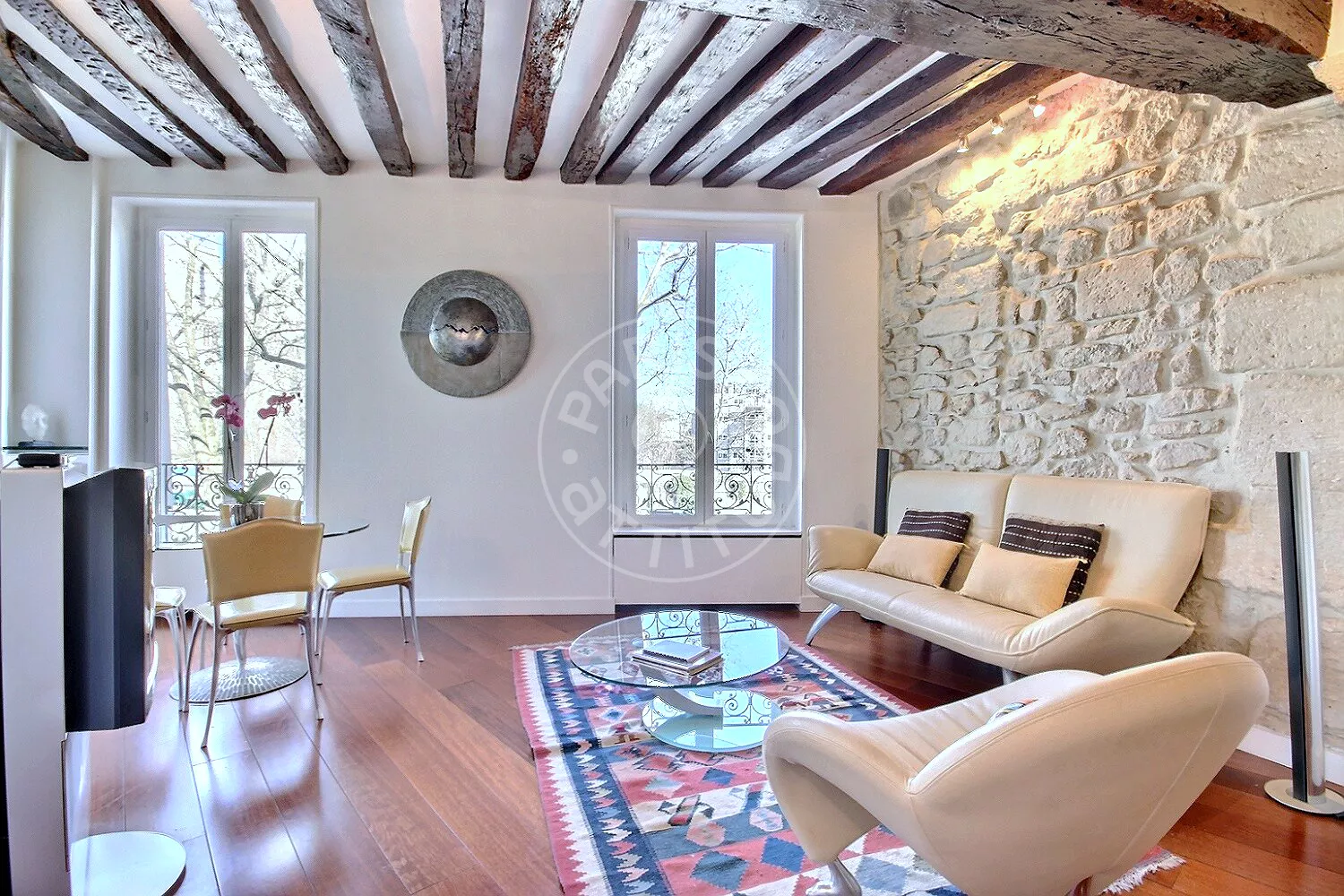 Flat Quai de la Tournelle in Paris