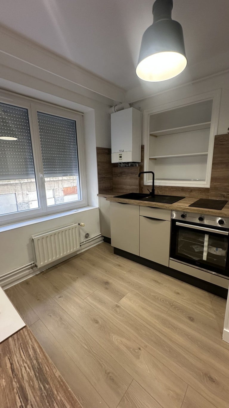 Appartement Place Jean Jaurès à Saint-Étienne