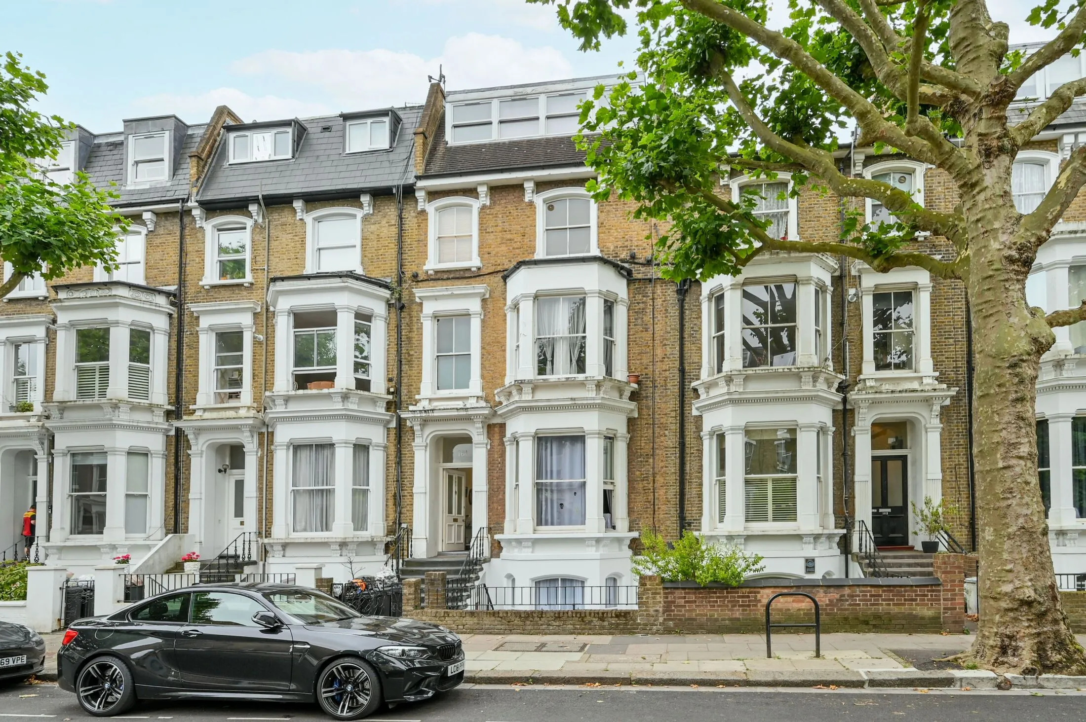 Flat Agate Road in Greater London