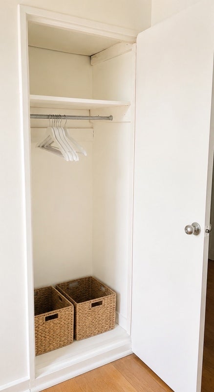 Room Shalfleet Drive in Greater London