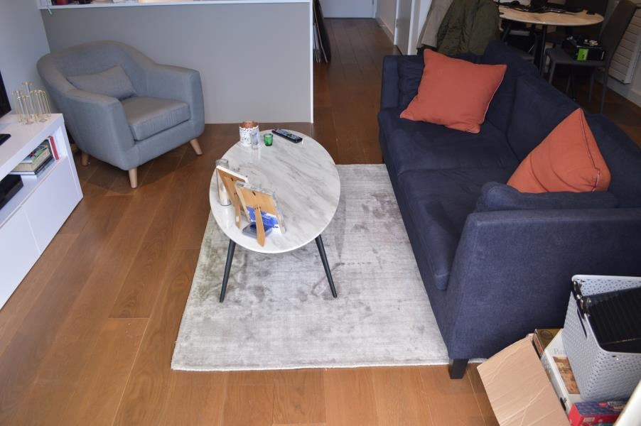 Flat Elvin Gardens in London