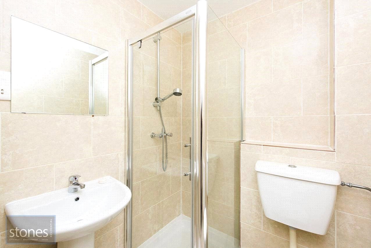 Flat Belsize Square in Greater London