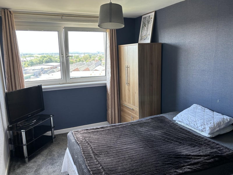 Room Halley Place in Glasgow