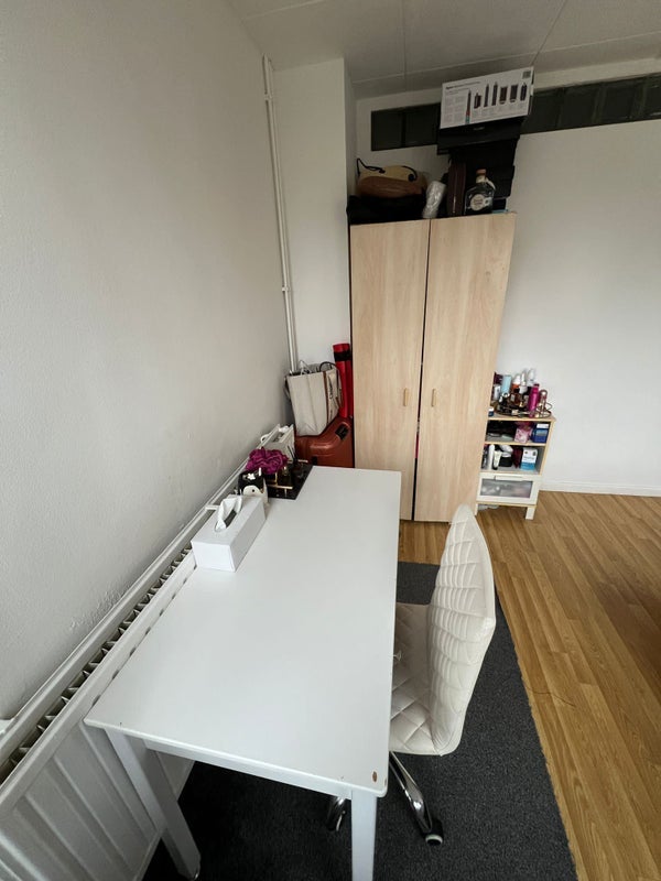 Room Rowcross Street in Greater London