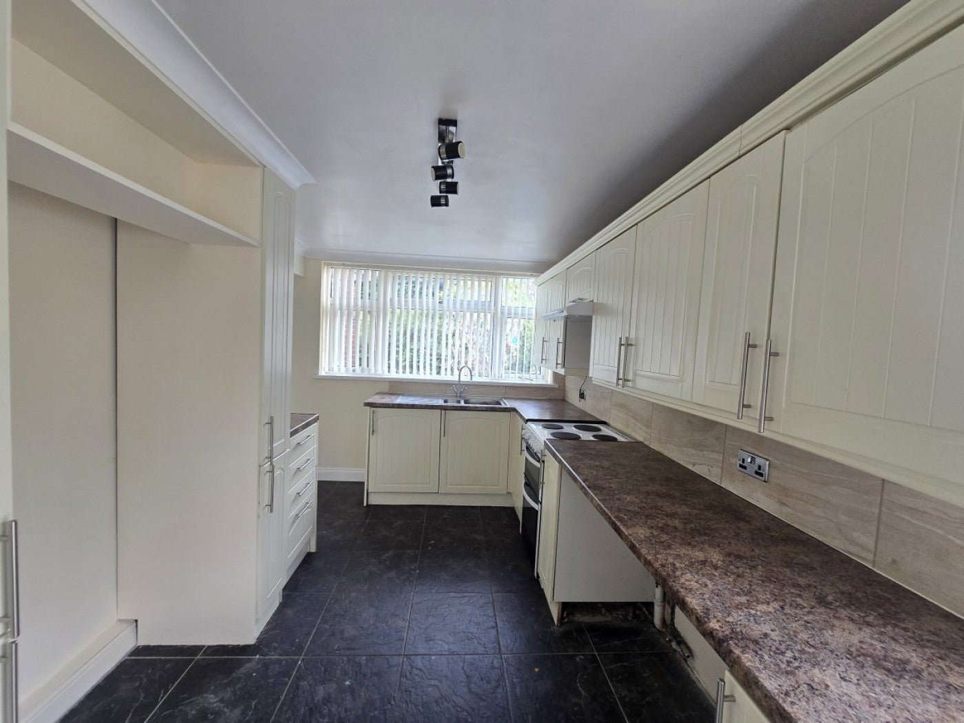 House Hall Villa Lane in Doncaster