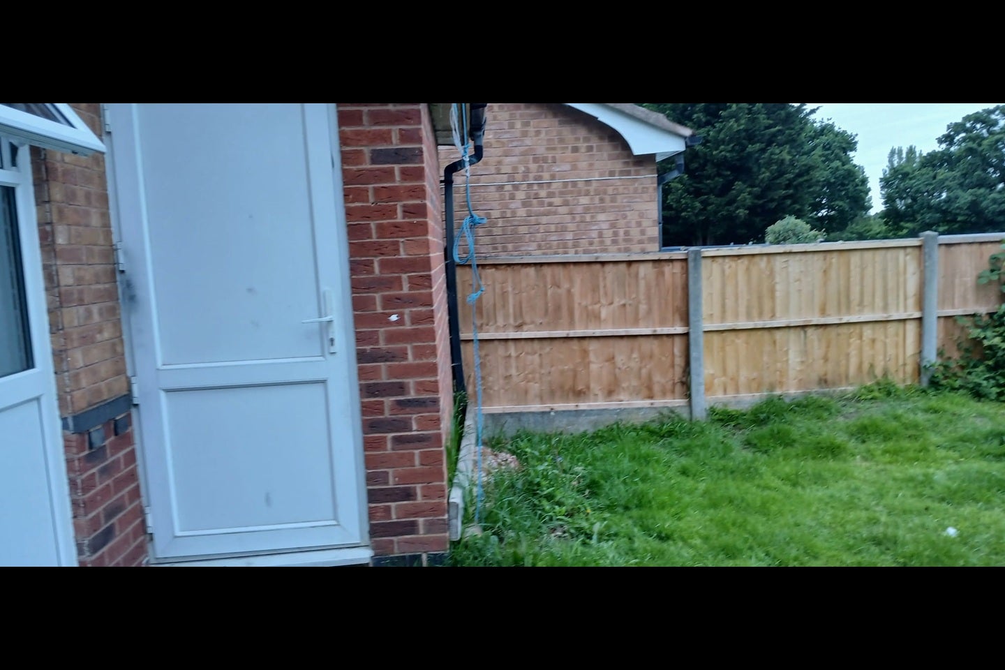 House Larchfield Close in Birmingham