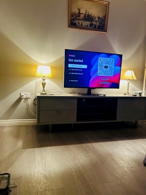 Room Caspian Road in Manchester