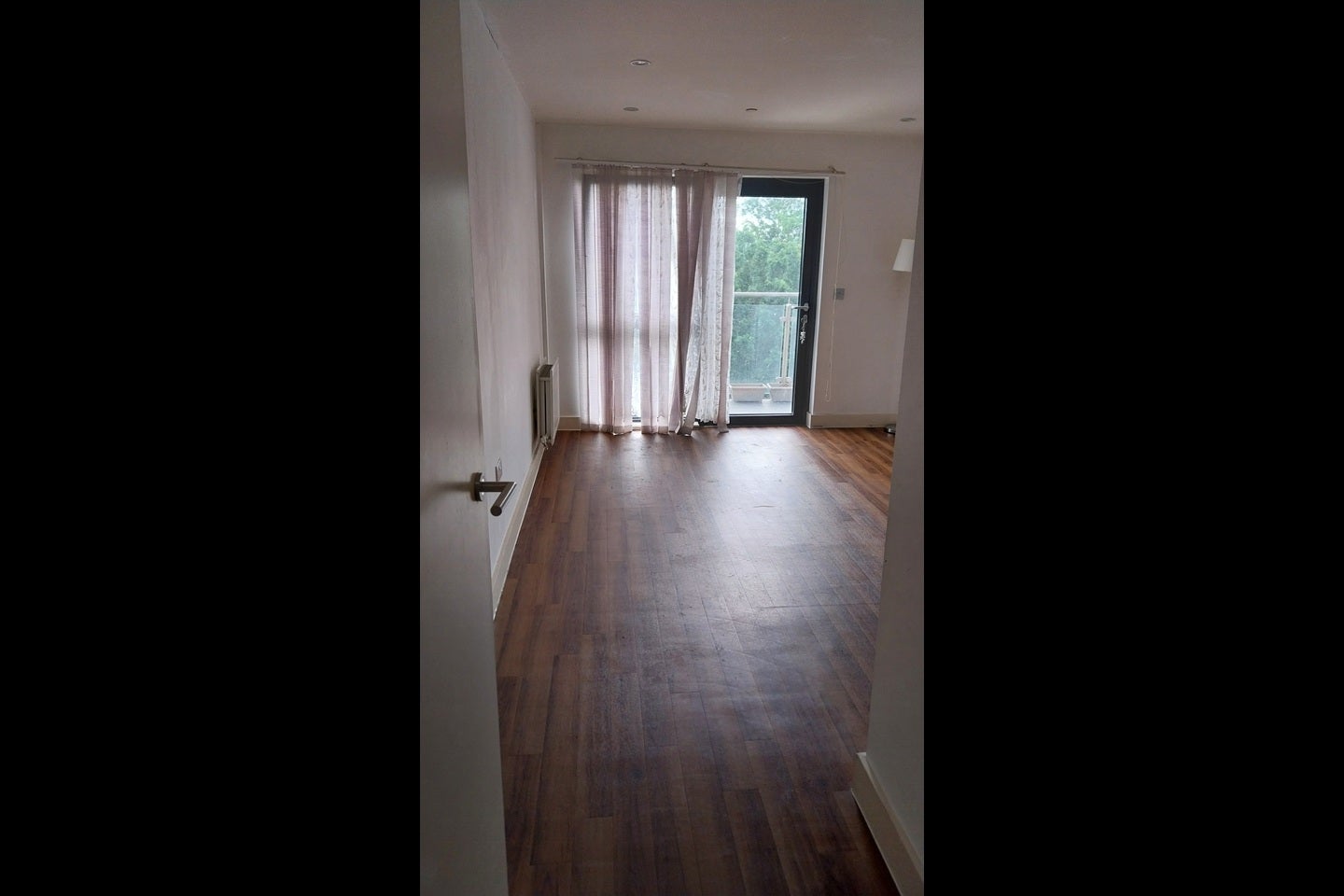 Flat Atlip Road in Greater London