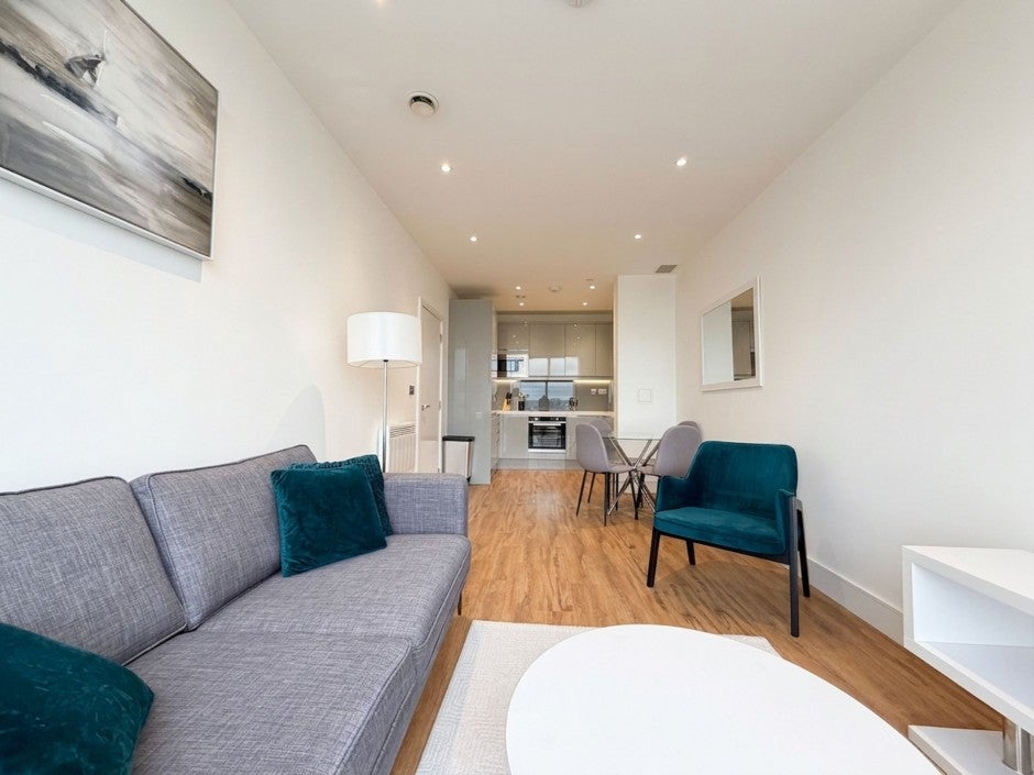Flat West Gate in Greater London