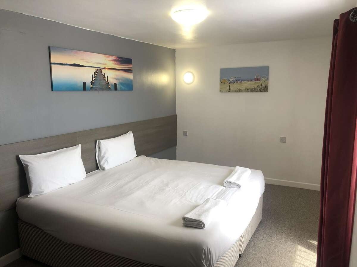 Room Priory Road in Bournemouth